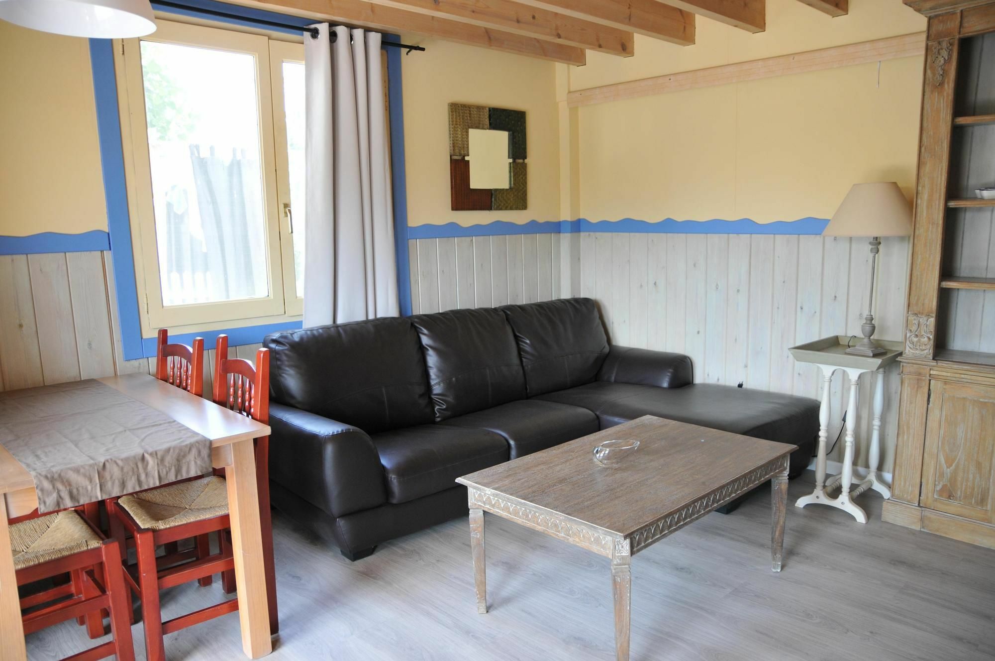 Aparthotel Oliwood Beach Олива Экстерьер фото