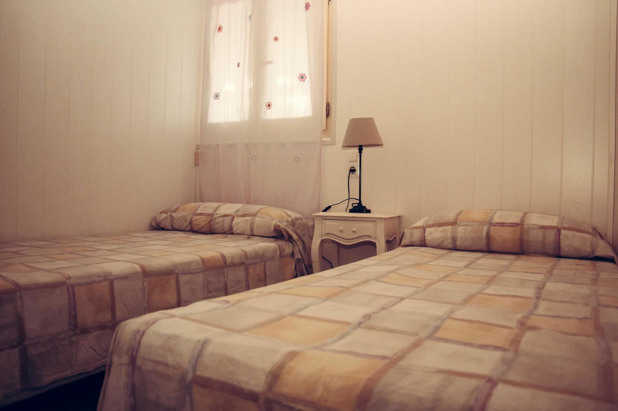 Aparthotel Oliwood Beach Олива Экстерьер фото