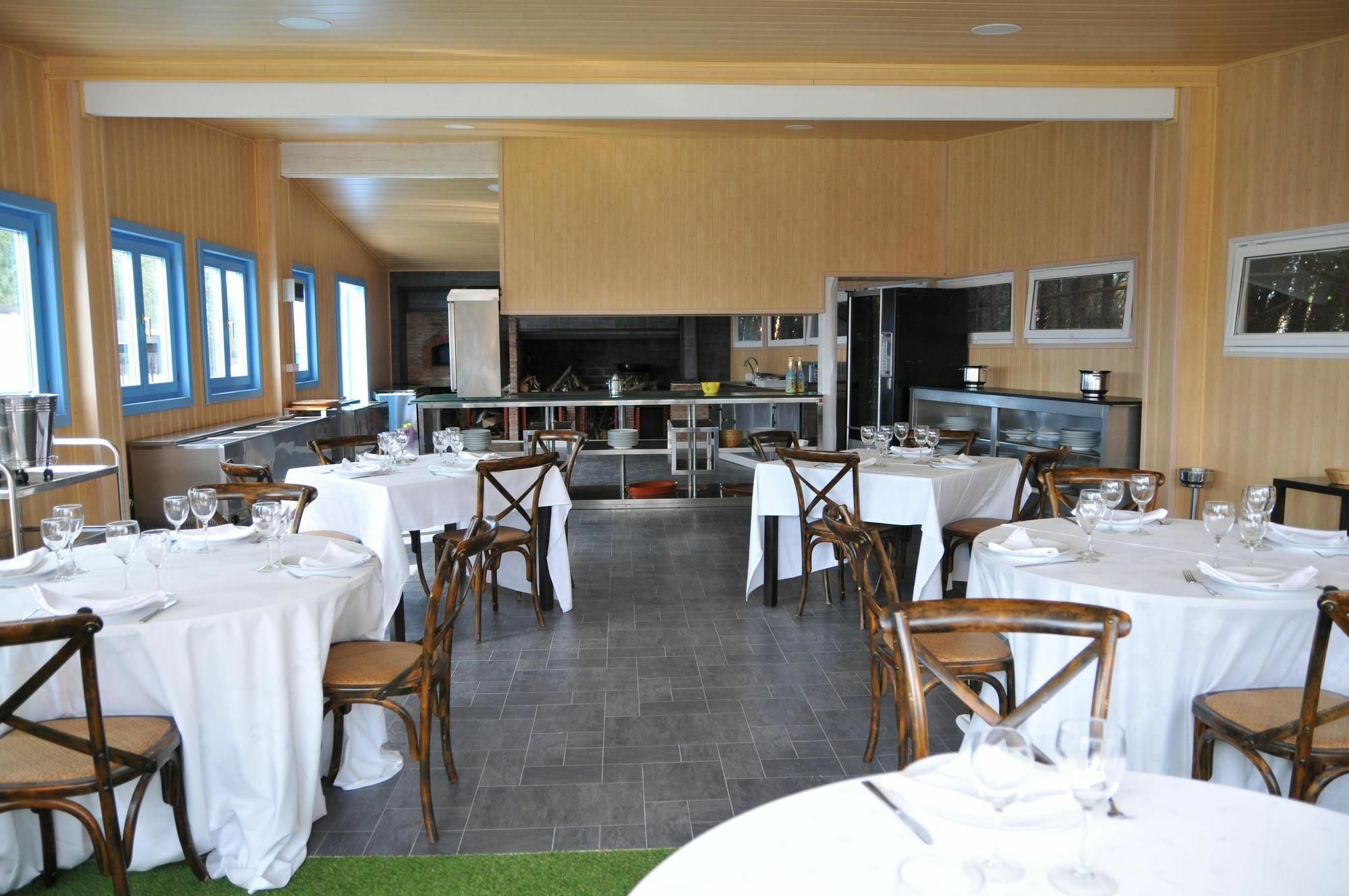 Aparthotel Oliwood Beach Олива Экстерьер фото