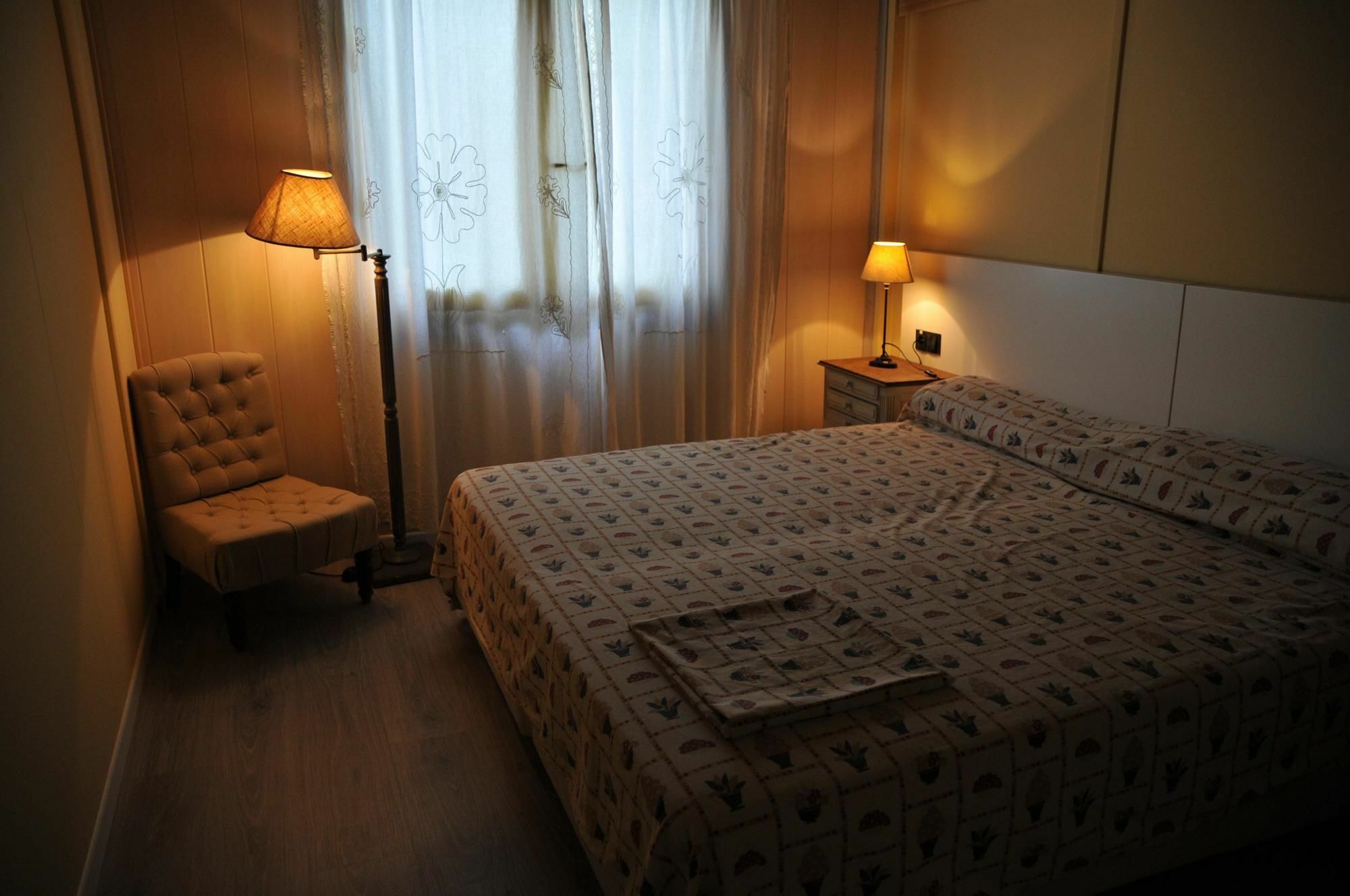 Aparthotel Oliwood Beach Олива Экстерьер фото