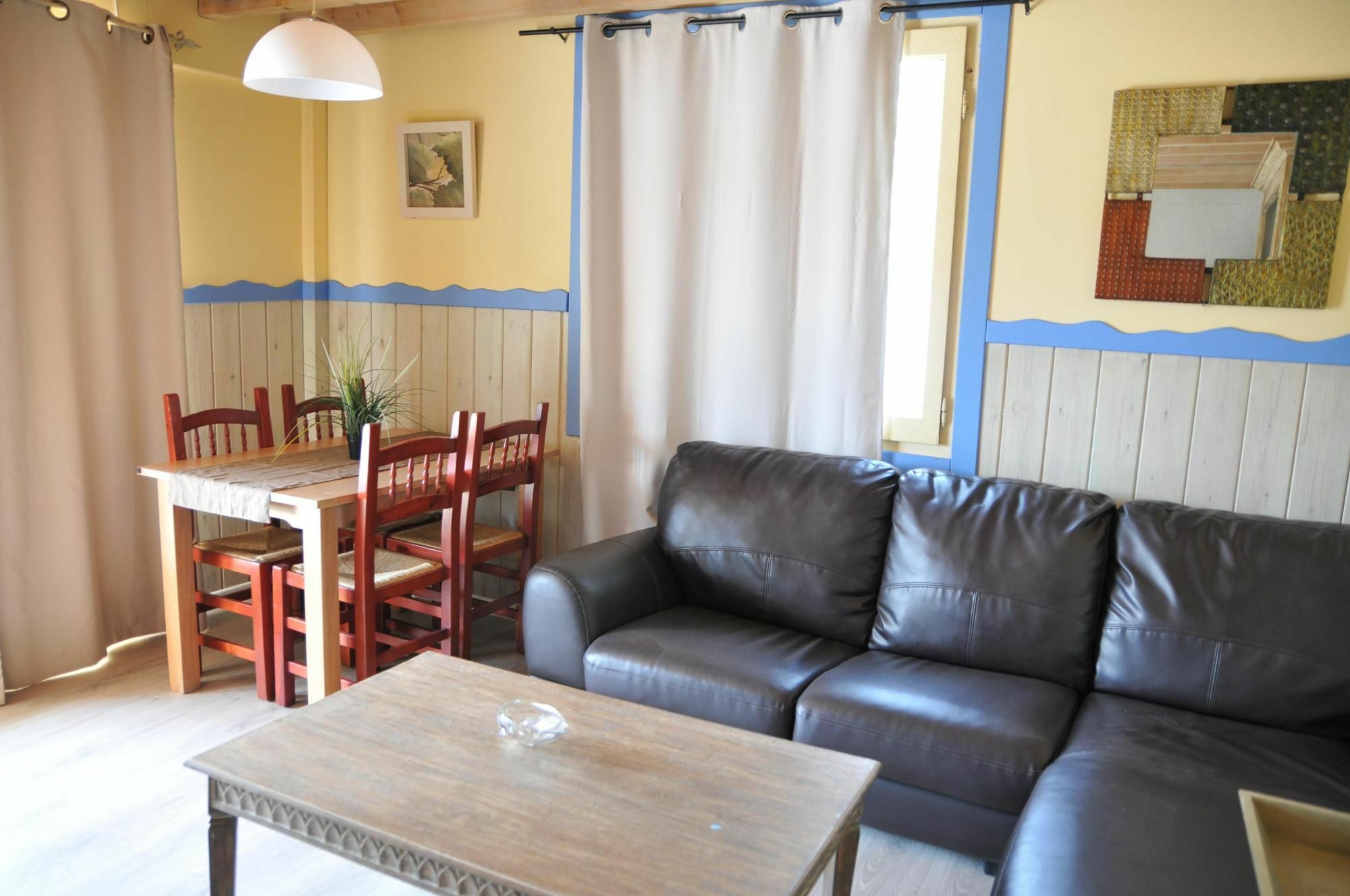Aparthotel Oliwood Beach Олива Экстерьер фото
