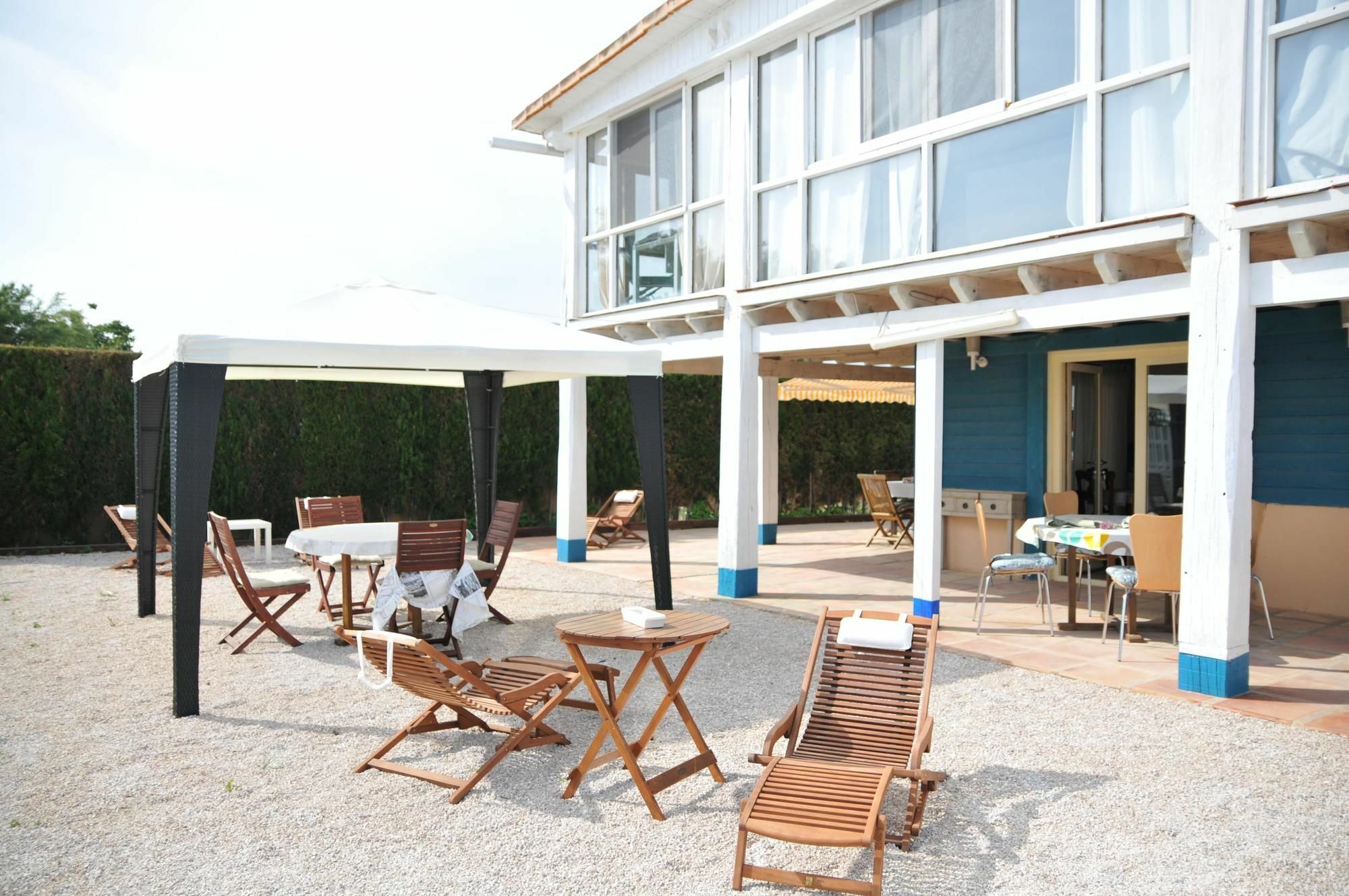 Aparthotel Oliwood Beach Олива Экстерьер фото